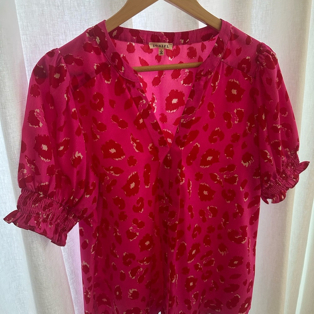 JODIFL Women's Pink and Red Animal Print Blouse - perfect for Valentine’s Day